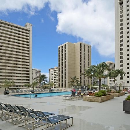 Waikiki Banyan By Darmic Oahu Exterior foto